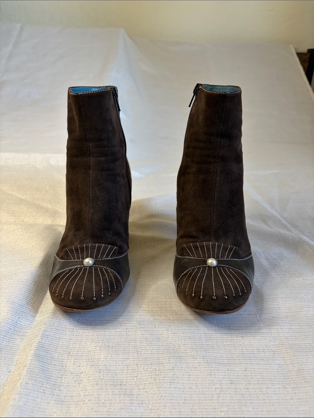 Vintage Y2K Marc Jacob’s Women's Brown Suede Pearl Accent Ankle Boots